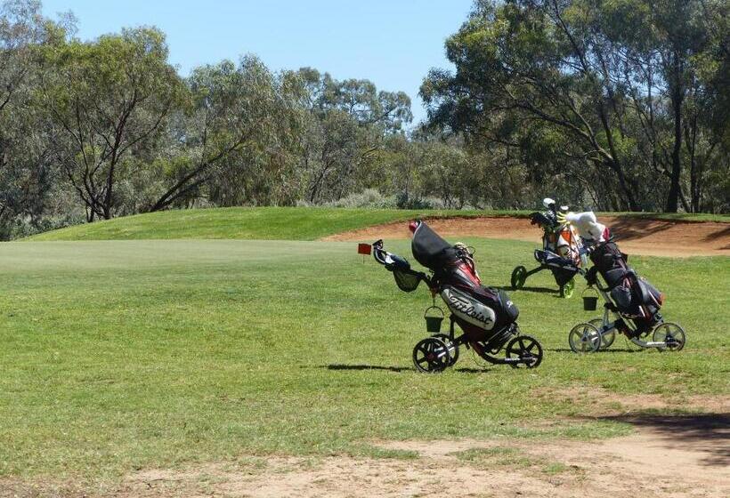 مُتل Renmark Country Club