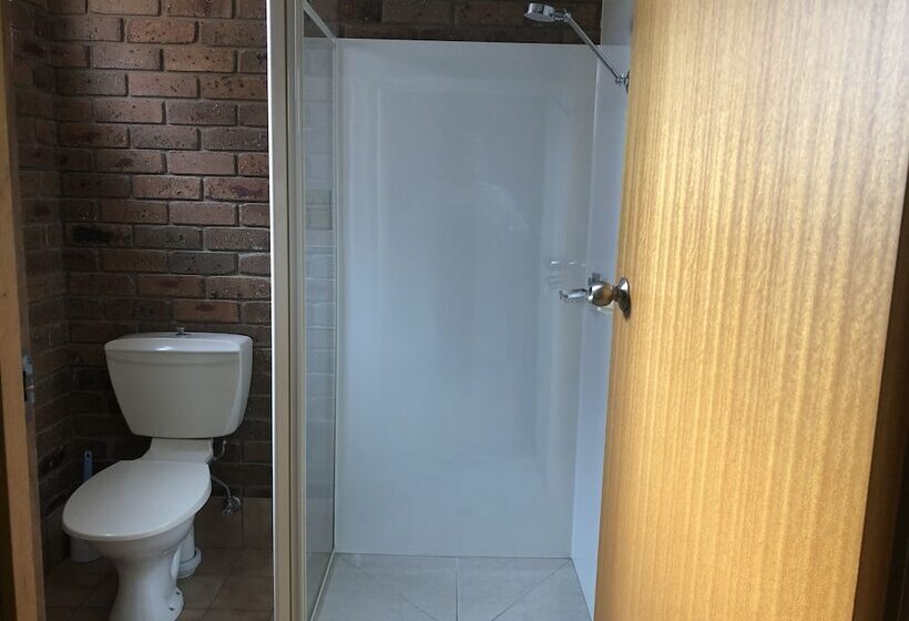 Мотель Travellers Rest Motor Inn Swan Hill