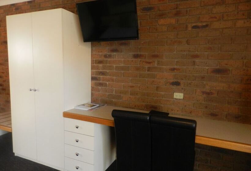 Мотель Travellers Rest Motor Inn Swan Hill