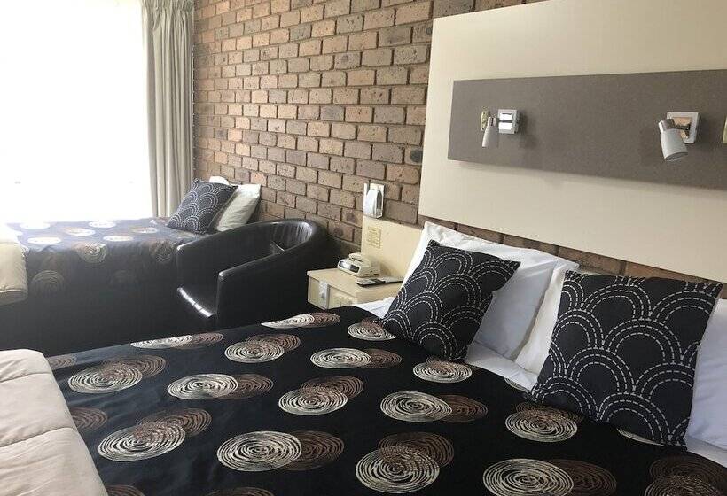 Мотель Travellers Rest Motor Inn Swan Hill