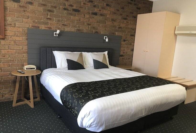 Мотель Travellers Rest Motor Inn Swan Hill