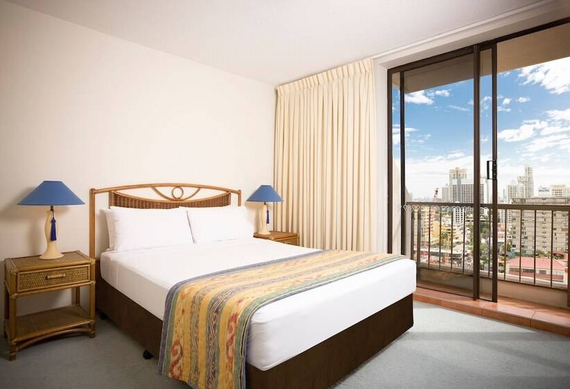 Paradise Centre Apartments