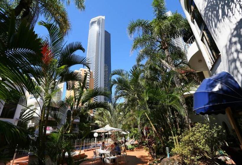 St Tropez Apartments