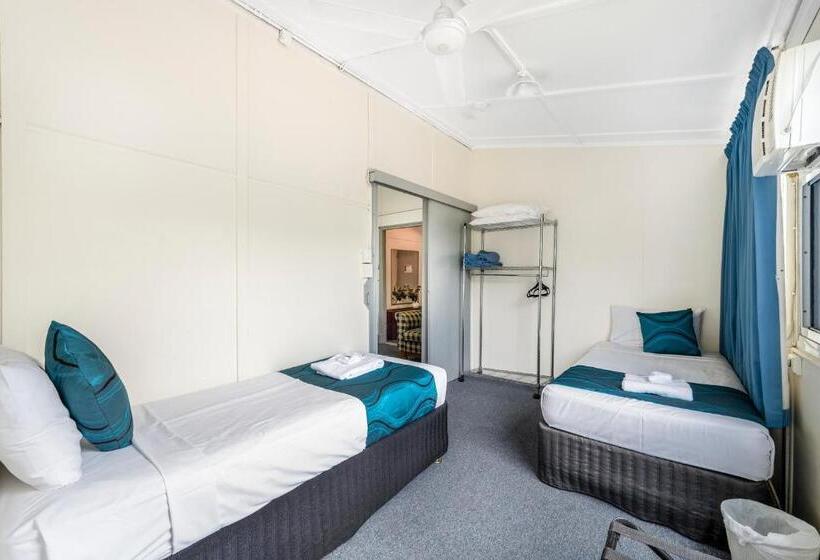 Strand Motel