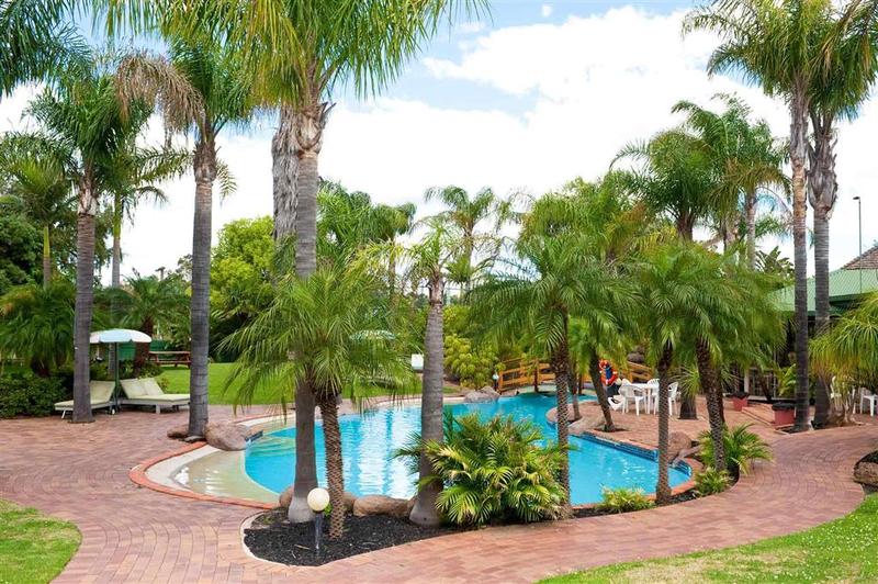 Swan Hill Resort