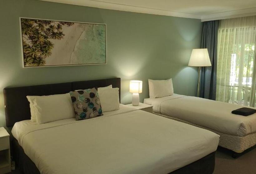 Tea Gardens Motel