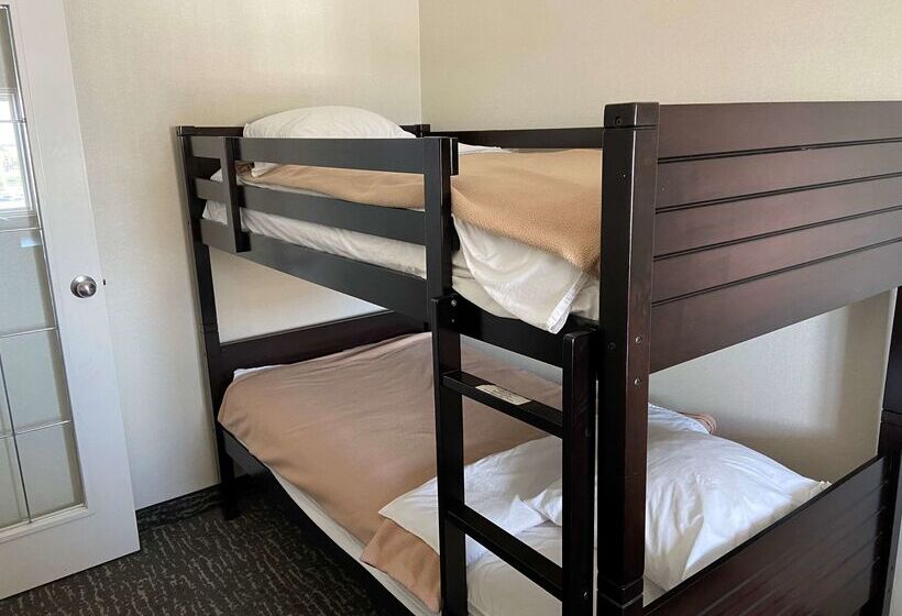هتل Best Western Cedar Park Inn