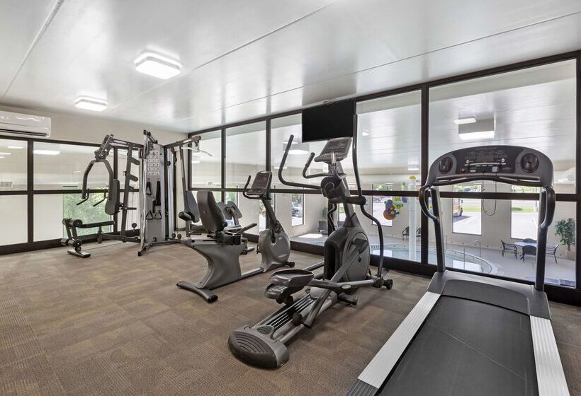 Отель Best Western Plus Cobourg Inn & Convention Centre