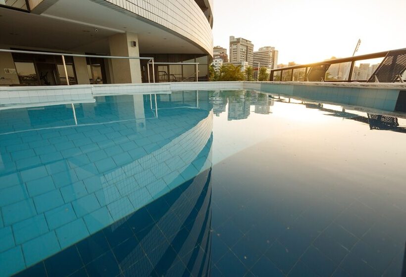 هتل Blue Tree Towers Fortaleza Beira Mar