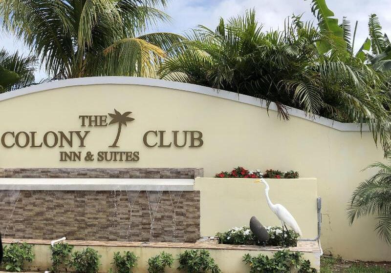 هتل Colony Club Inn & Suites