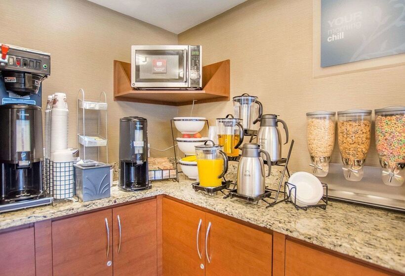 هتل Comfort Inn
