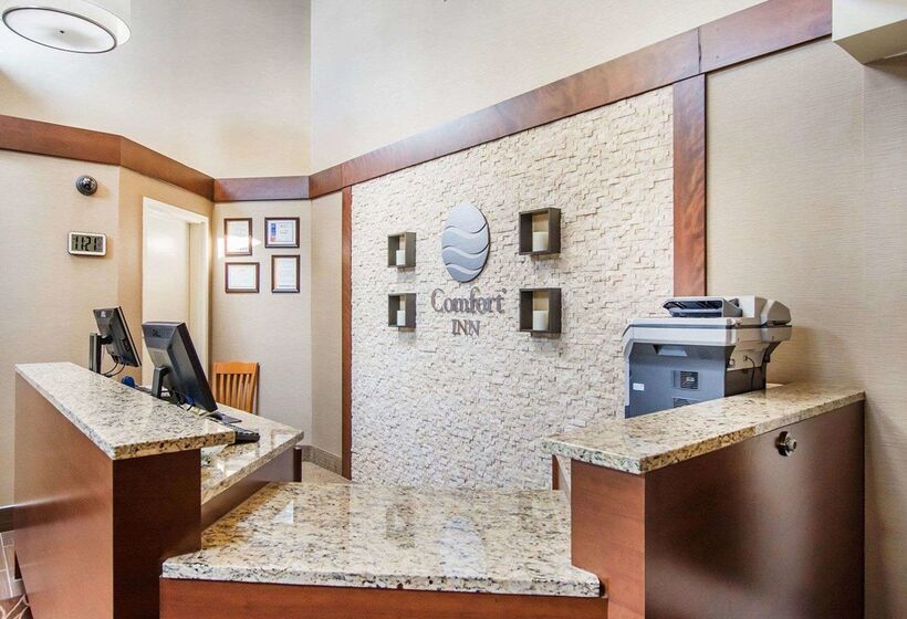 هتل Comfort Inn
