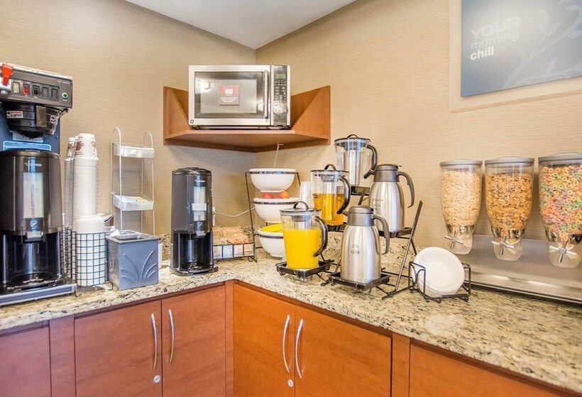 هتل Comfort Inn