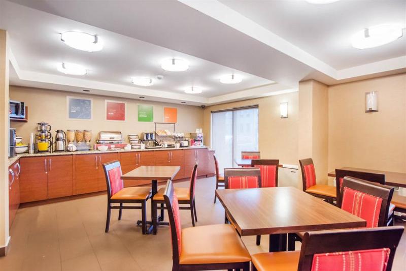 هتل Comfort Inn