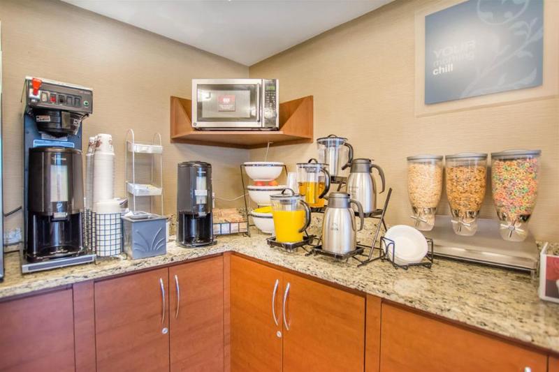 هتل Comfort Inn