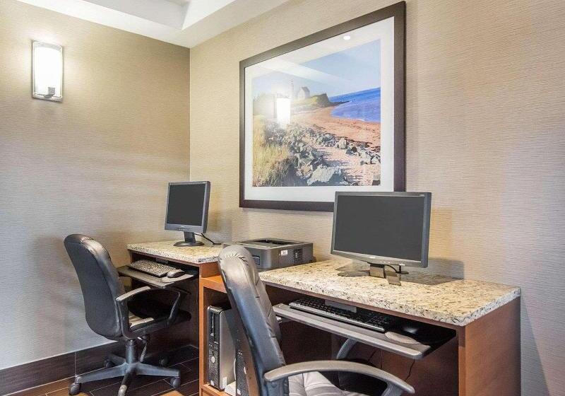 هتل Comfort Inn