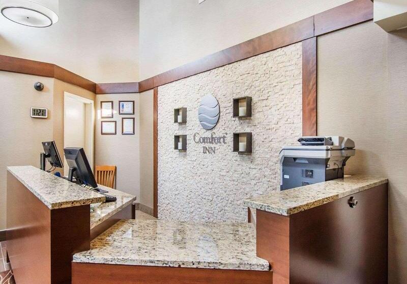 هتل Comfort Inn