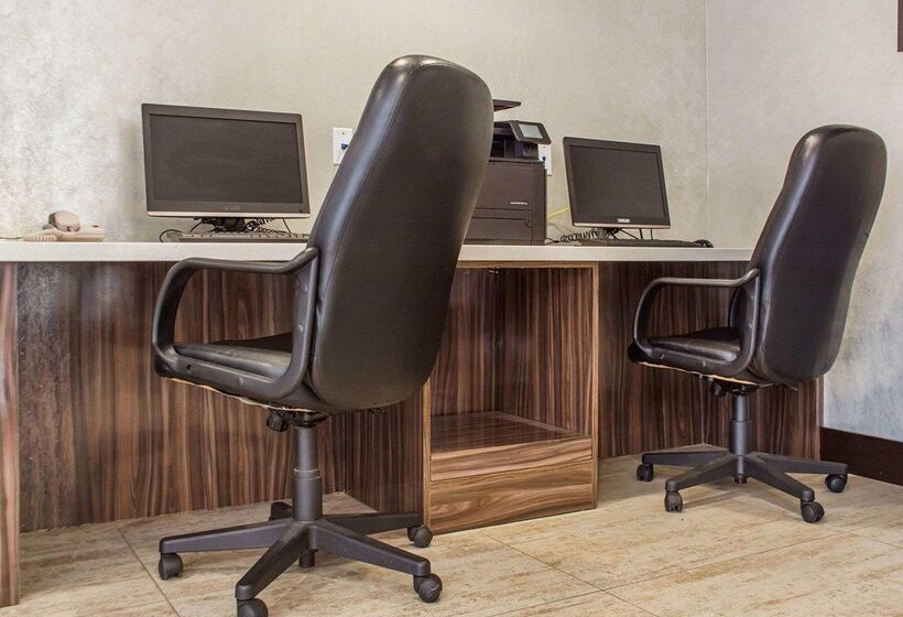 هتل Comfort Inn