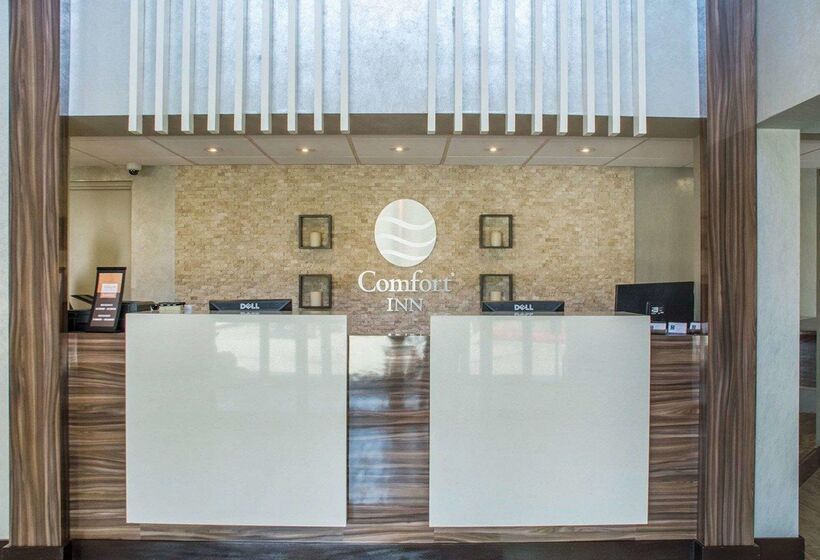 هتل Comfort Inn