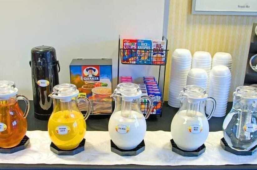 هتل Comfort Inn