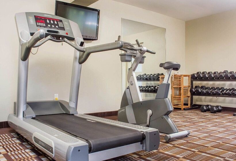 هتل Comfort Inn