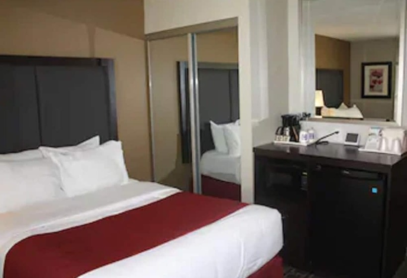 هتل Comfort Inn