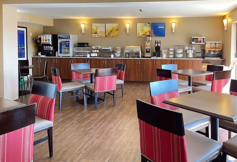 هتل Comfort Inn Dartmouth