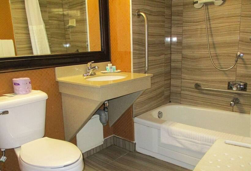 هتل Comfort Inn Dartmouth