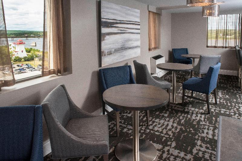 هتل Crowne Plaza Fredericton Lord Beaverbrook, An Ihg