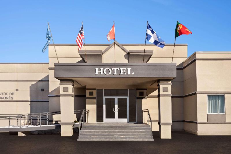 هتل Days Inn Blainville & Centre De Conférence