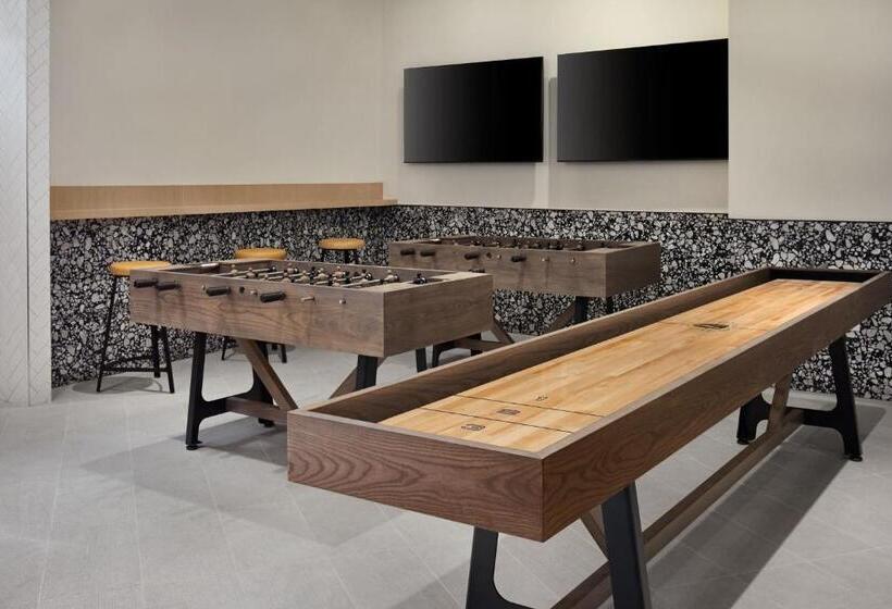 Fotos del hotel Delta Hotels By Marriott Calgary Airport Interminal:  17