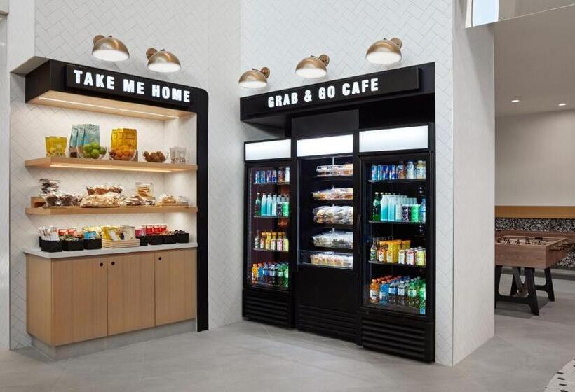 Fotos del hotel Delta Hotels By Marriott Calgary Airport Interminal:  18