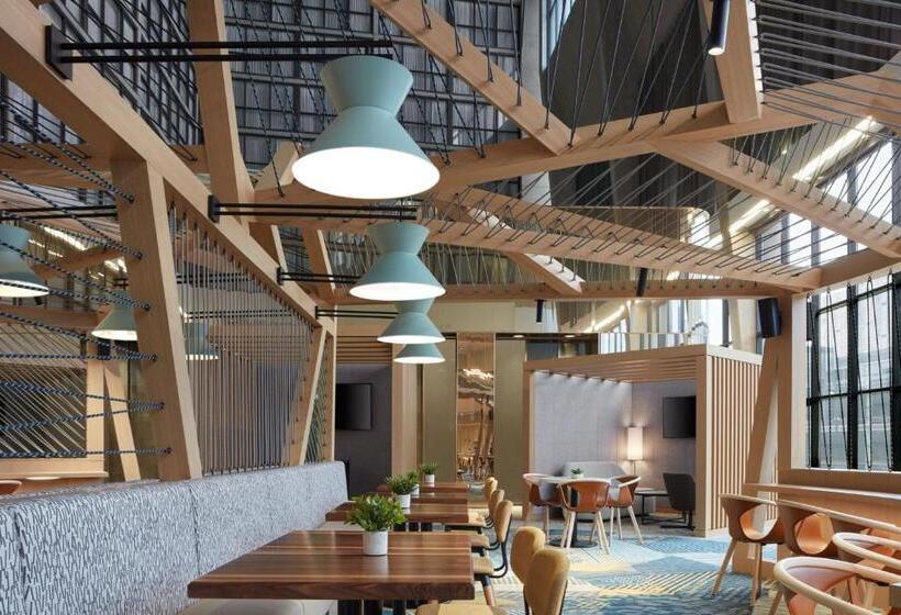 Fotos del hotel Delta Hotels By Marriott Calgary Airport Interminal:  30
