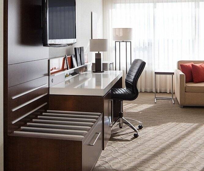 Delta Hotels By Marriott Edmonton South Conference Centre