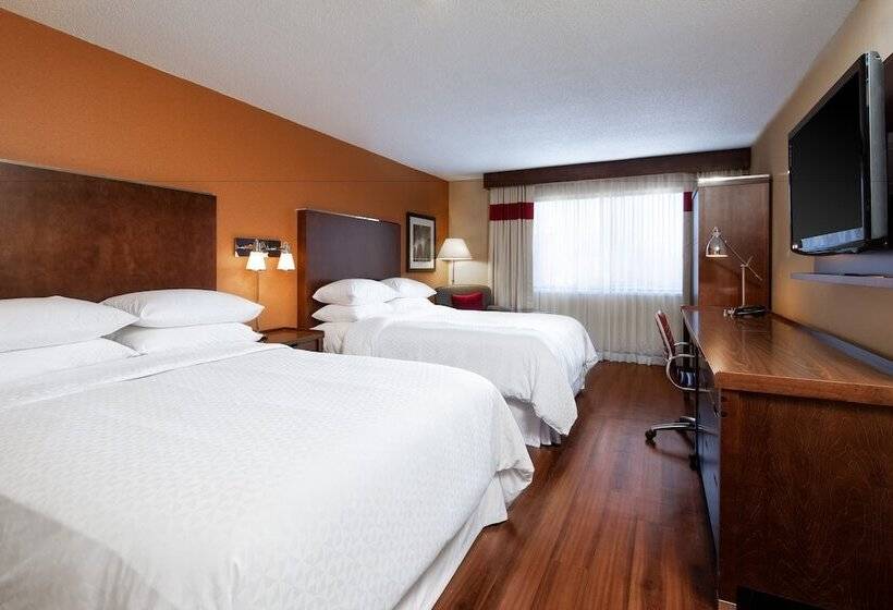 Hotel Four Points By Sheraton Edmunston  & Conference Center