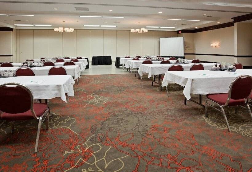 ホテル Holiday Inn Burlington  & Conference Centre