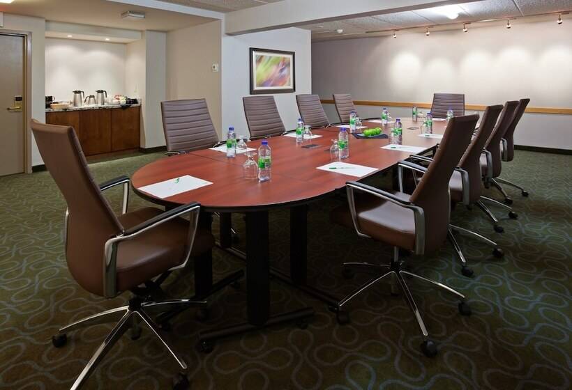 Holiday Inn Burlington Hotel & Conference Centre, An Ihg