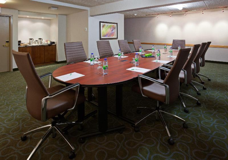 Holiday Inn Burlington Hotel & Conference Centre, An Ihg