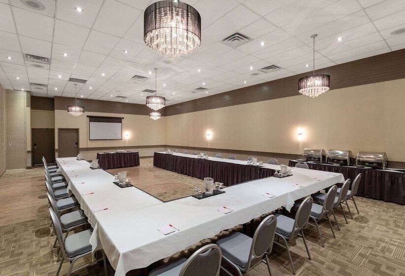Ramada By Wyndham Northern Grand Hotel & Conference Centre