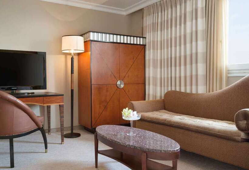 فندق Ramada By Wyndham Sofia City Center