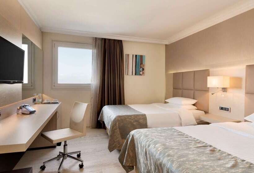 هتل Ramada By Wyndham Sofia City Center