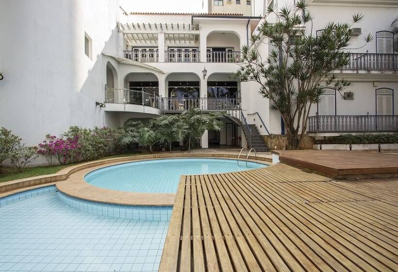 ホテル Vitoria Palace