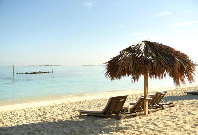 استراحتگاه Meliá Nassau Beach