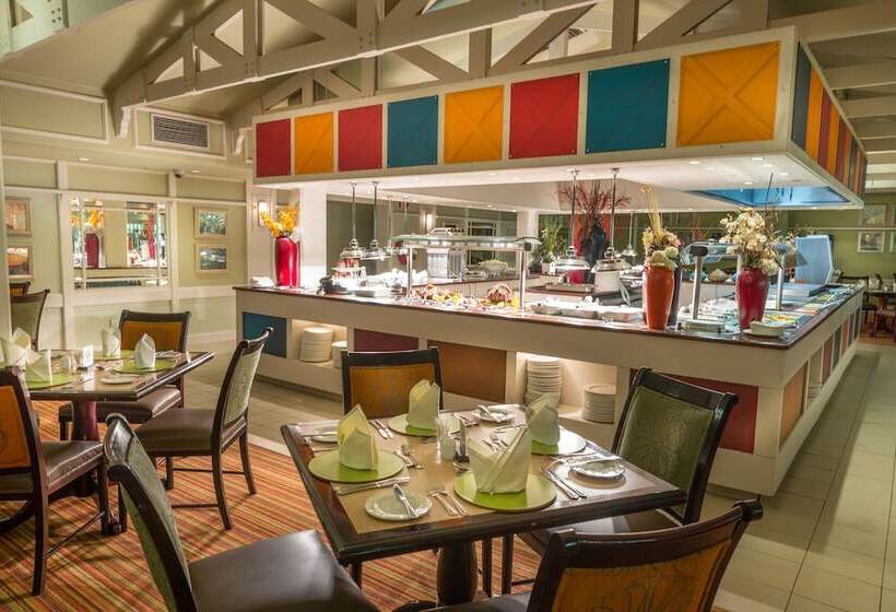 استراحتگاه Peermont Walmont At The Grand Palm  Gaborone