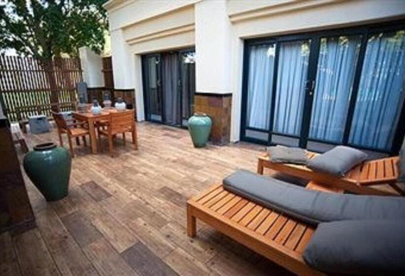 استراحتگاه Peermont Walmont At The Grand Palm  Gaborone