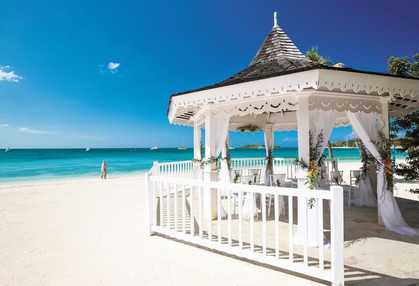 استراحتگاه Sandals Royal Bahamian All Inclusive   Couples Only