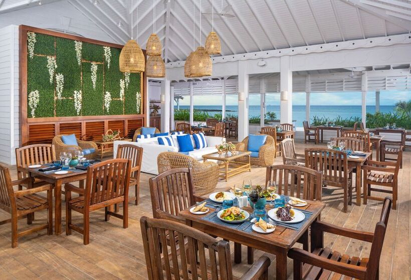 استراحتگاه Sandals Royal Bahamian All Inclusive   Couples Only