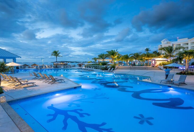 استراحتگاه Sandals Royal Bahamian All Inclusive   Couples Only