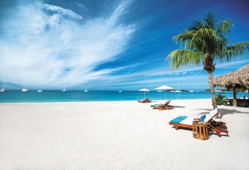 استراحتگاه Sandals Royal Bahamian  Couples Only