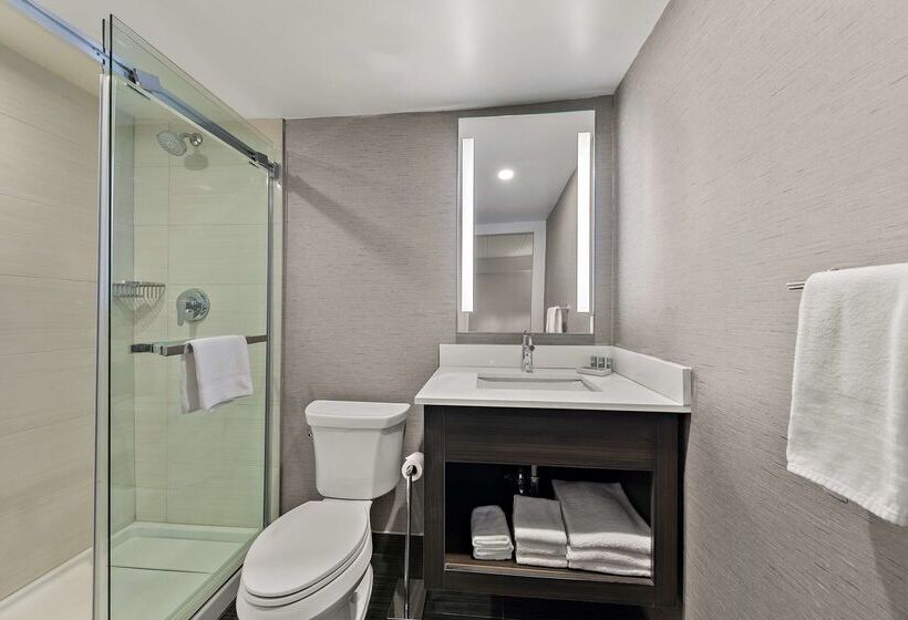 Best Western Parkway Hotel Toronto North